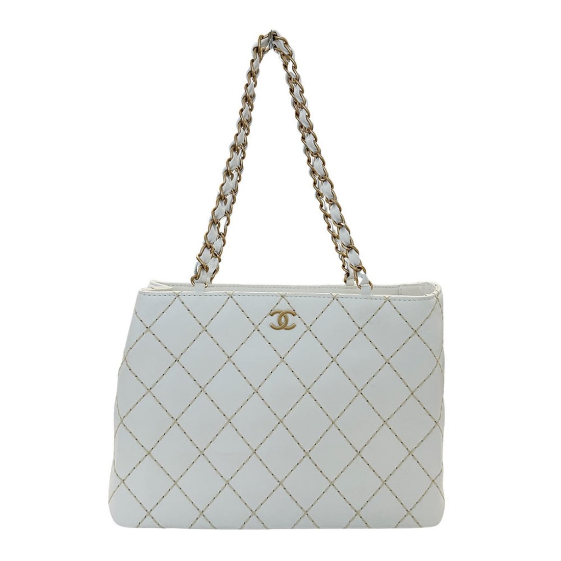 CHANEL Wild Stitch Handbag, Women's Designer Tote Bag, White Leather with Gold Hardware, Stylish and: --- Catalog ---Category: SizeSize (HxWxD): 24cm x 30cm x 10cm / 9.44'' x 11.81'' x 3.93''Category: DesignType: Handbag, Tote bagColor: WhiteGender: WomenMaterial: Leather Category: GeneralBrand: Chane