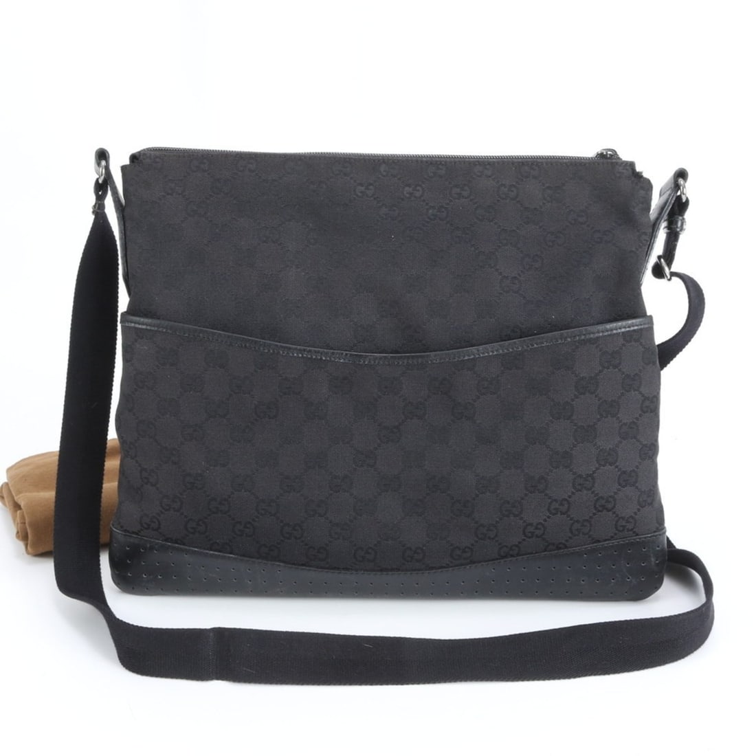 Gucci GG Canvas 145856 Leather Shoulder Bag/Messenger Bag for Men: --- Catalog ---Category: SizeSize (HxWxD): 30cm x 37cm x 2cm / 11.81'' x 14.56'' x 0.78''Category: DesignType: Messenger bag, Shoulder bagColor: BlackGender: MenMaterial: Leather , Canvas Category: Ge