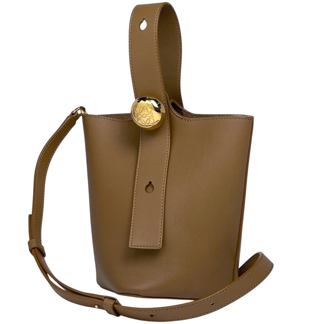 LOEWE Pebble Bucket Bag Mini Anagram 2-Way Shoulder Bag/Handbag Leather Brown Women's: --- Catalog ---Category: SizeSize (HxWxD): 19.5cm x 16cm x 15.5cm / 7.67'' x 6.29'' x 6.1''Category: DesignType: Handbag, Shoulder bagColor: BrownGender: WomenMaterial: Leather Category: GeneralBrand: