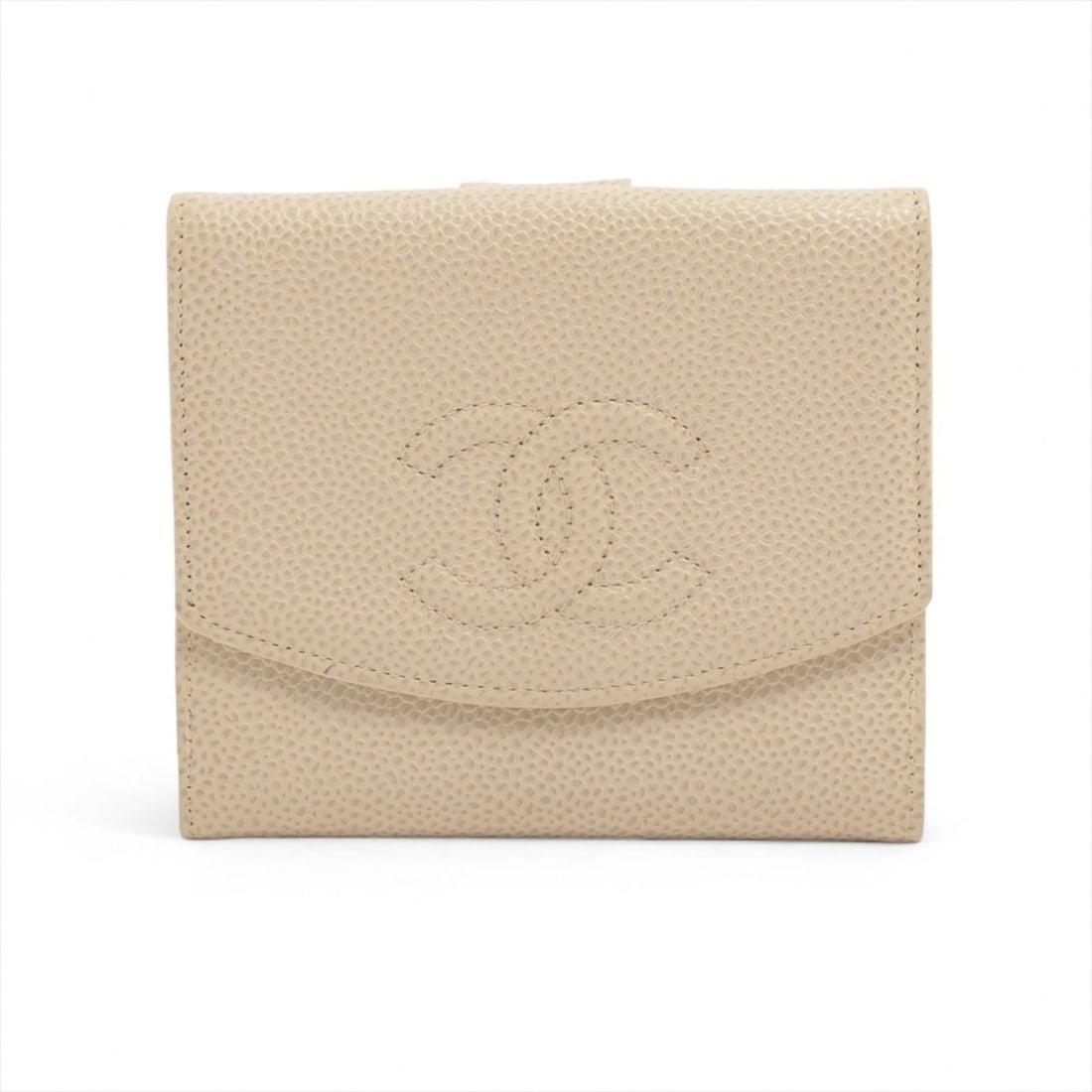 CHANEL Caviar Skin Coco Mark Tri-fold Wallet White WS16332: --- Catalog ---Category: SizeSize (HxWxD): 10cm x 11.5cm x 1.5cm / 3.93'' x 4.52'' x 0.59''Category: DesignType: Wallet (tri-fold)Color: WhiteGender: WomenMaterial: Grained Calfskin Category: GeneralB