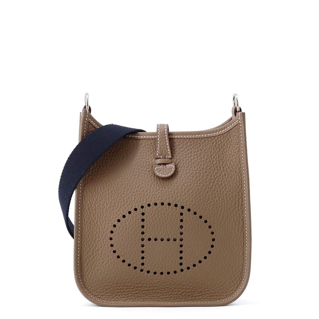 Hermès Evelyne TPM 111cm Amazon Etoupe Blue Indigo Taurillon Clemence Double Stamp Handbag Women's: --- Catalog ---Category: SizeSize (HxWxD): 19cm x 16cm x 5.5cm / 7.48'' x 6.29'' x 2.16''Category: DesignType: HandbagColor: Blue indigo, Etoupe grayGender: WomenMaterial: Taurillon clemence leather C
