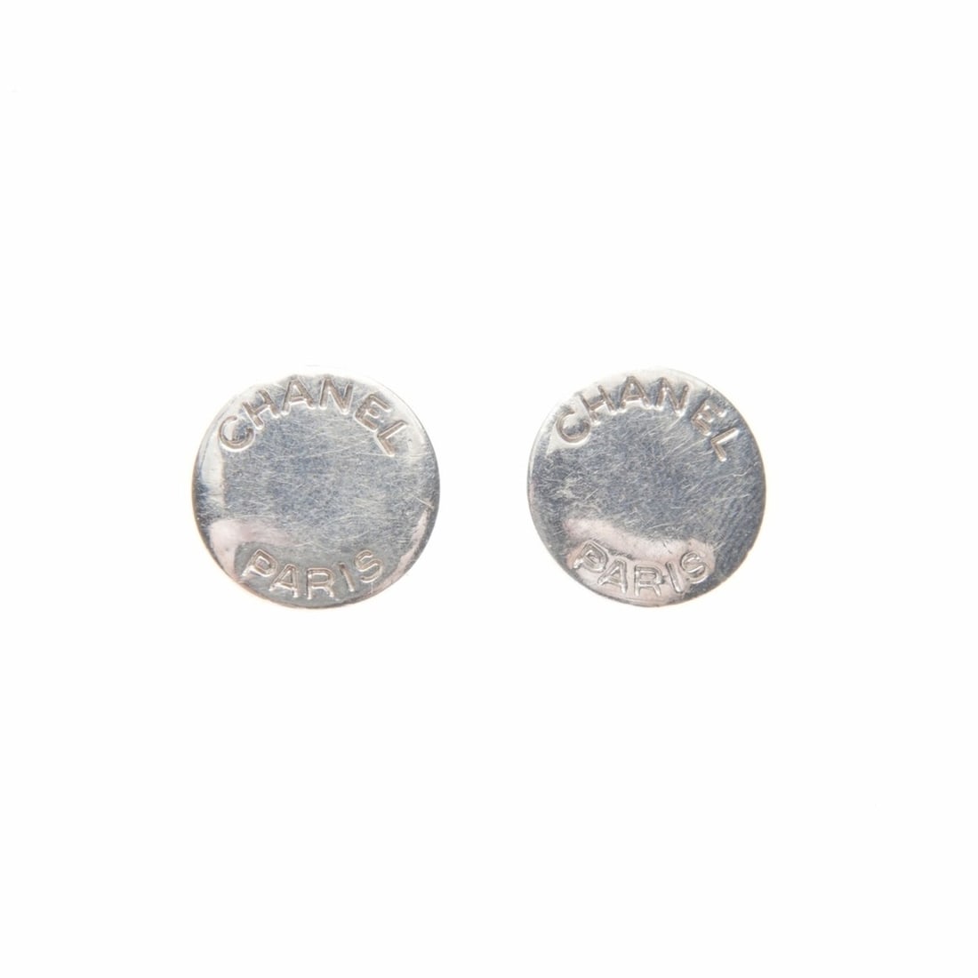 CHANEL 98P Logo Circle Earrings, Silver, WS24082: --- Catalog ---Category: SizeSize (HxWxD): 13.00mm x 13.00mm / 0.51'' x 0.51''Category: DesignType: Stud earringsColor: SilverGender: WomenCategory: GeneralBrand: ChanelCountry of Origin: France--- It