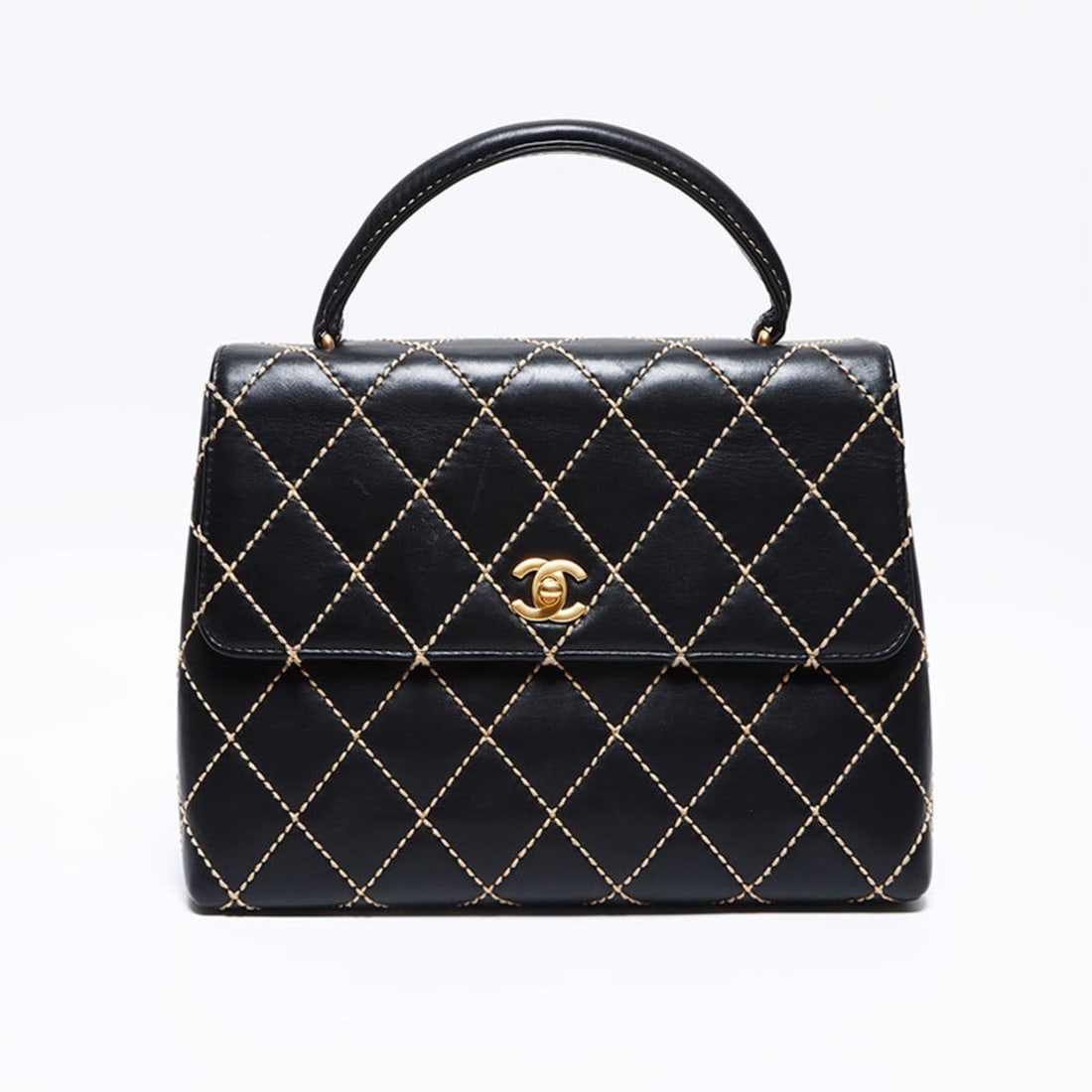 CHANEL Lambskin Wild Stitch Top Handle Kelly Style Handbag in Black (WS12562): --- Catalog ---Category: SizeSize (HxWxD): 22cm x 29cm x 11cm / 8.66'' x 11.41'' x 4.33''Category: DesignType: HandbagColor: BlackGender: WomenCategory: GeneralBrand: ChanelCountry of Origin: France--