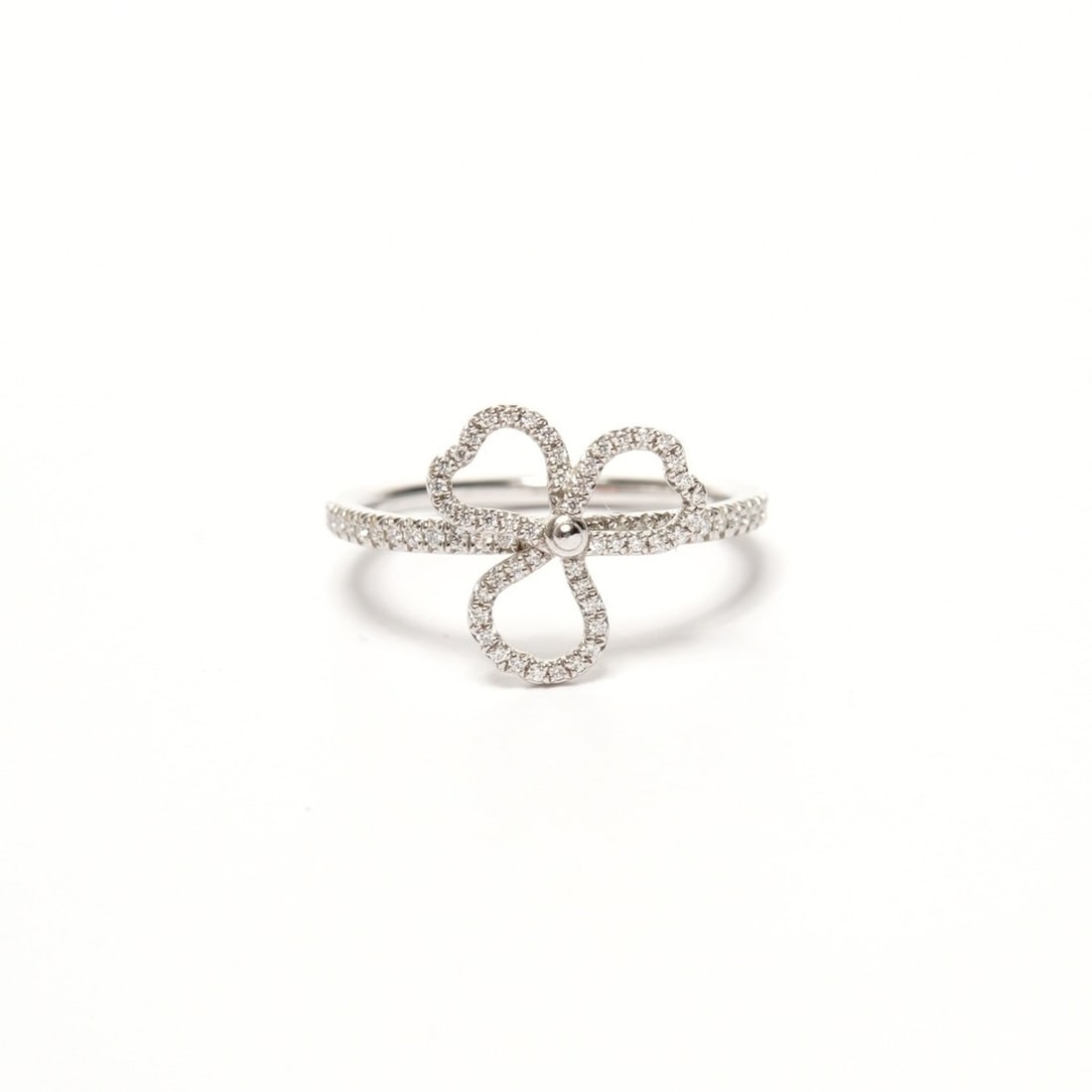 Tiffany & Co. Paper Flower Pt950 Platinum Diamond #12 Ring, Silver, WS25684: --- Catalog ---Category: SizeJP Size: 12US Size: 6.5Category: DesignType: Band ringColor: SilverGender: WomenCategory: GeneralBrand: TiffanyCountry of Origin: USA--- Item List ---Section: ConditionRan