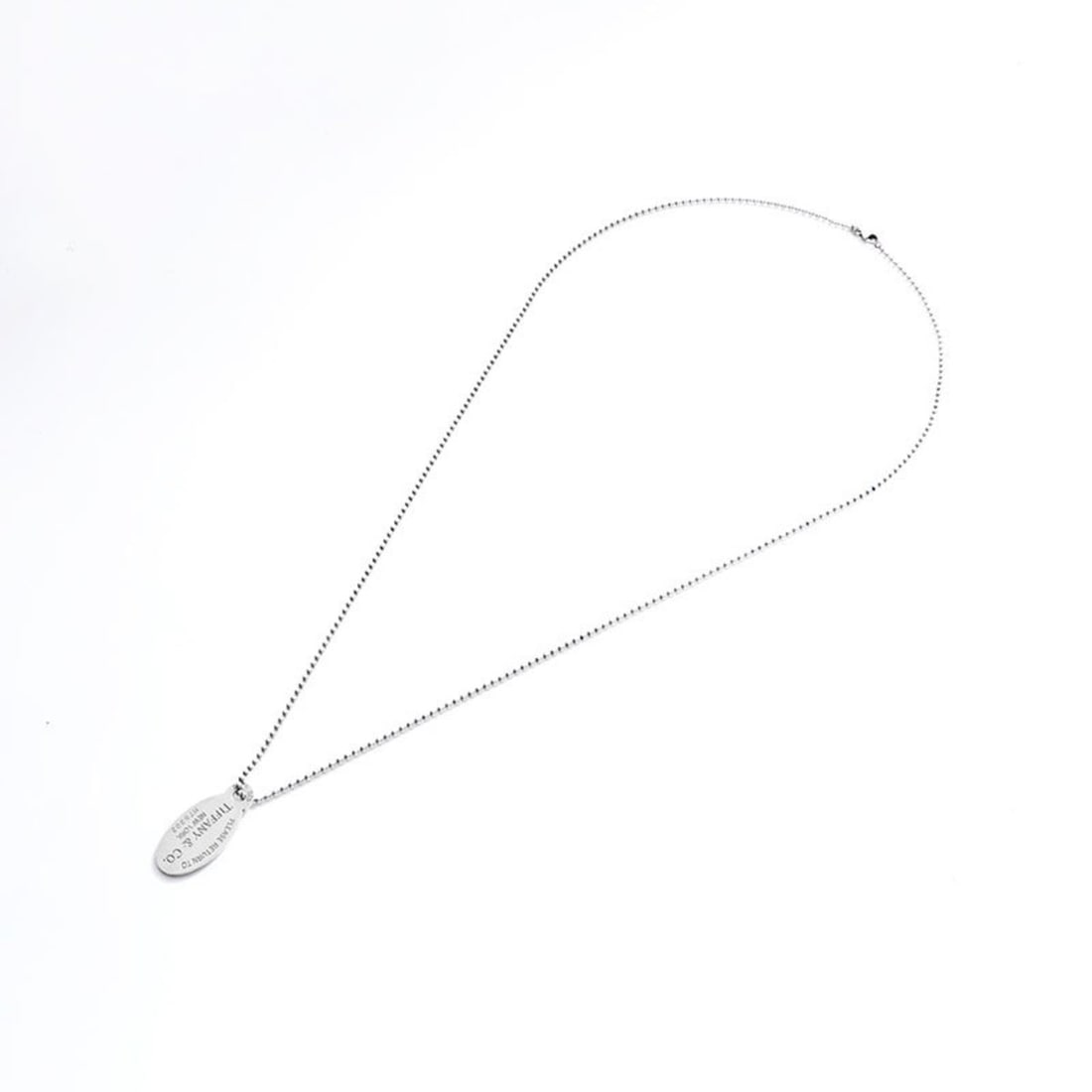 Tiffany & Co. Return to Plate 925 Ball Chain Necklace in Silver, WS21852: --- Catalog ---Category: SizePendant Size: 41mm x 20mm / 1.61'' x 0.78''Neck Circumference: 83 cm / 32.67''Category: DesignColor: SilverGender: WomenNecklace Type: NecklaceCategory: GeneralBrand: Tiff