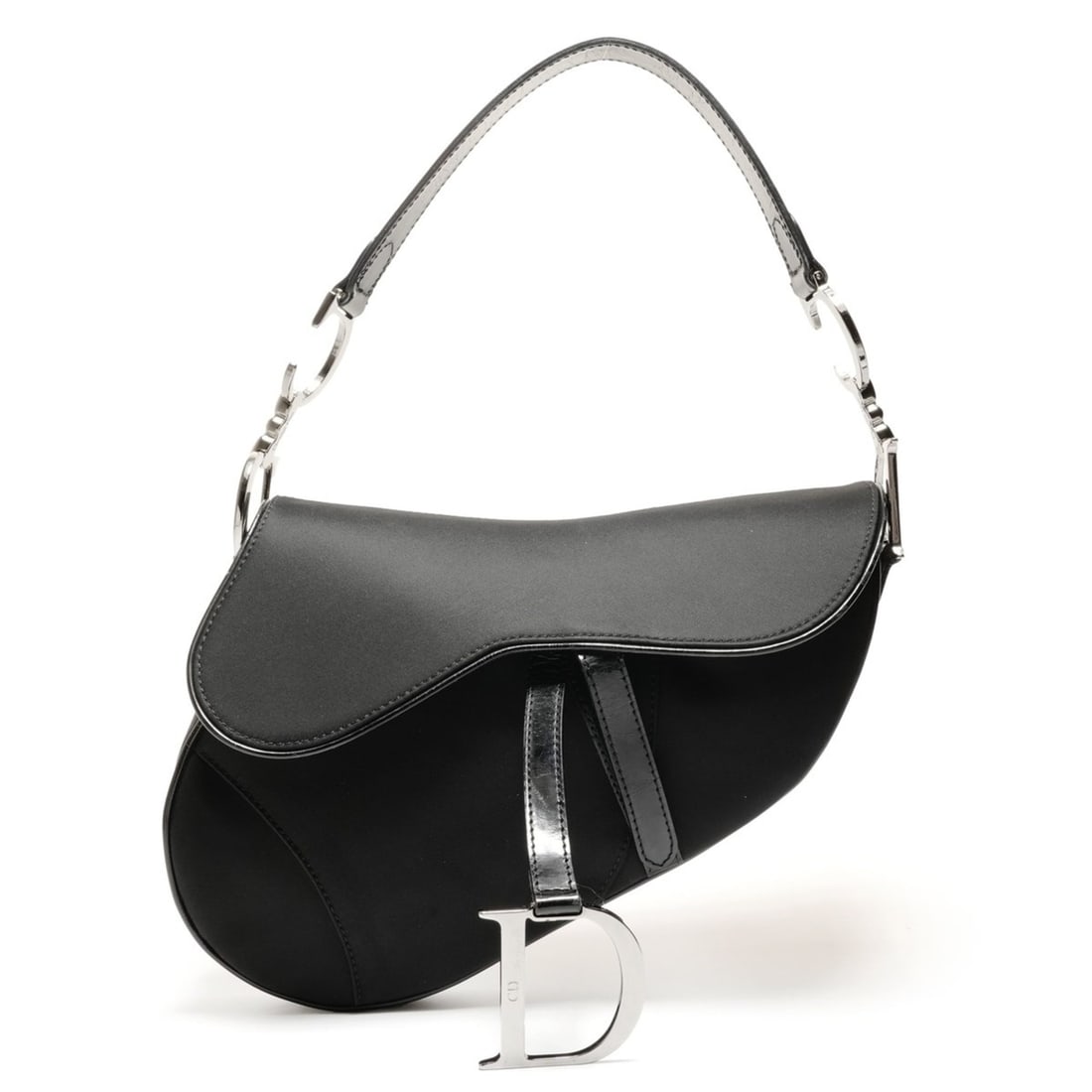 Christian Dior Nylon Saddle Bag Shoulder Black WS26375: --- Catalog ---Category: SizeSize (HxWxD): 19cm x 25cm x 5cm / 7.48'' x 9.84'' x 1.96''Category: DesignType: Saddle bag, Shoulder bagColor: BlackGender: WomenCategory: GeneralBrand: Christian DiorCoun