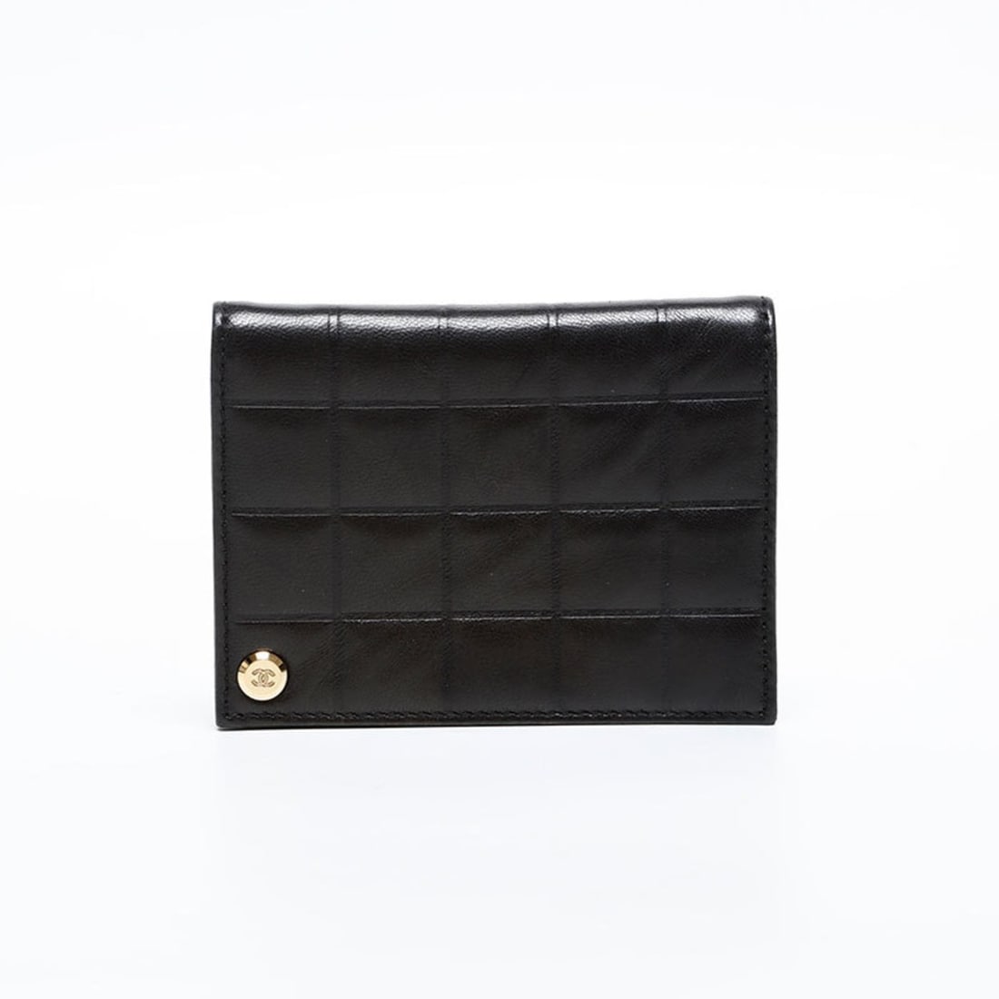 CHANEL Chocolate Bar Business Card Case, Black, WS20433: --- Catalog ---Category: DesignType: Card caseColor: BlackGender: WomenCategory: GeneralBrand: ChanelCountry of Origin: FranceCategory: Physical PropertiesSize (HxWxD): 7.5cm x 10cm x 1cm / 2.95'' x 3