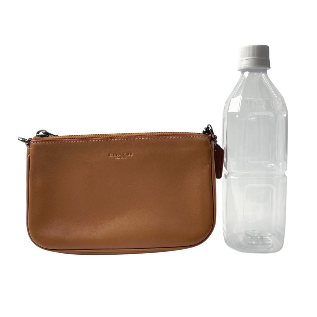 Gucci Heart Keychain Gold - 13