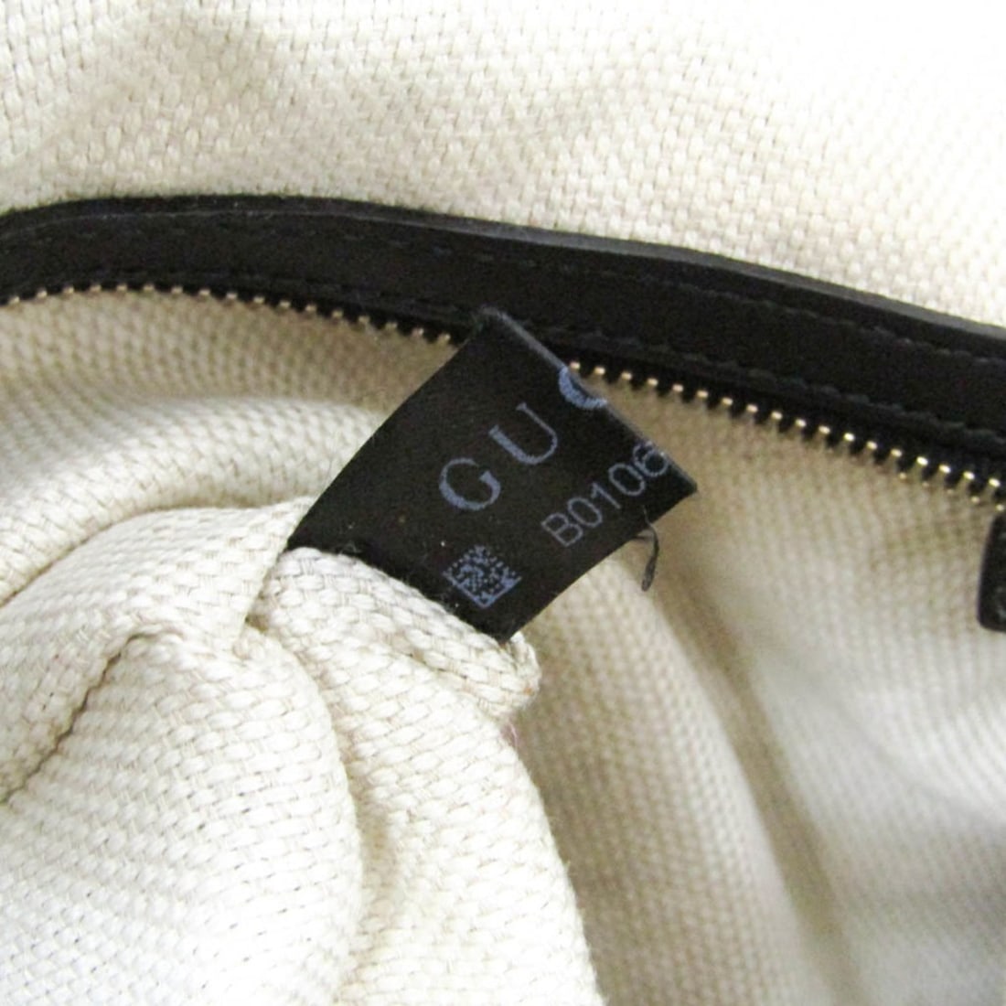 Gucci Logo #8 Ring, Silver - 16