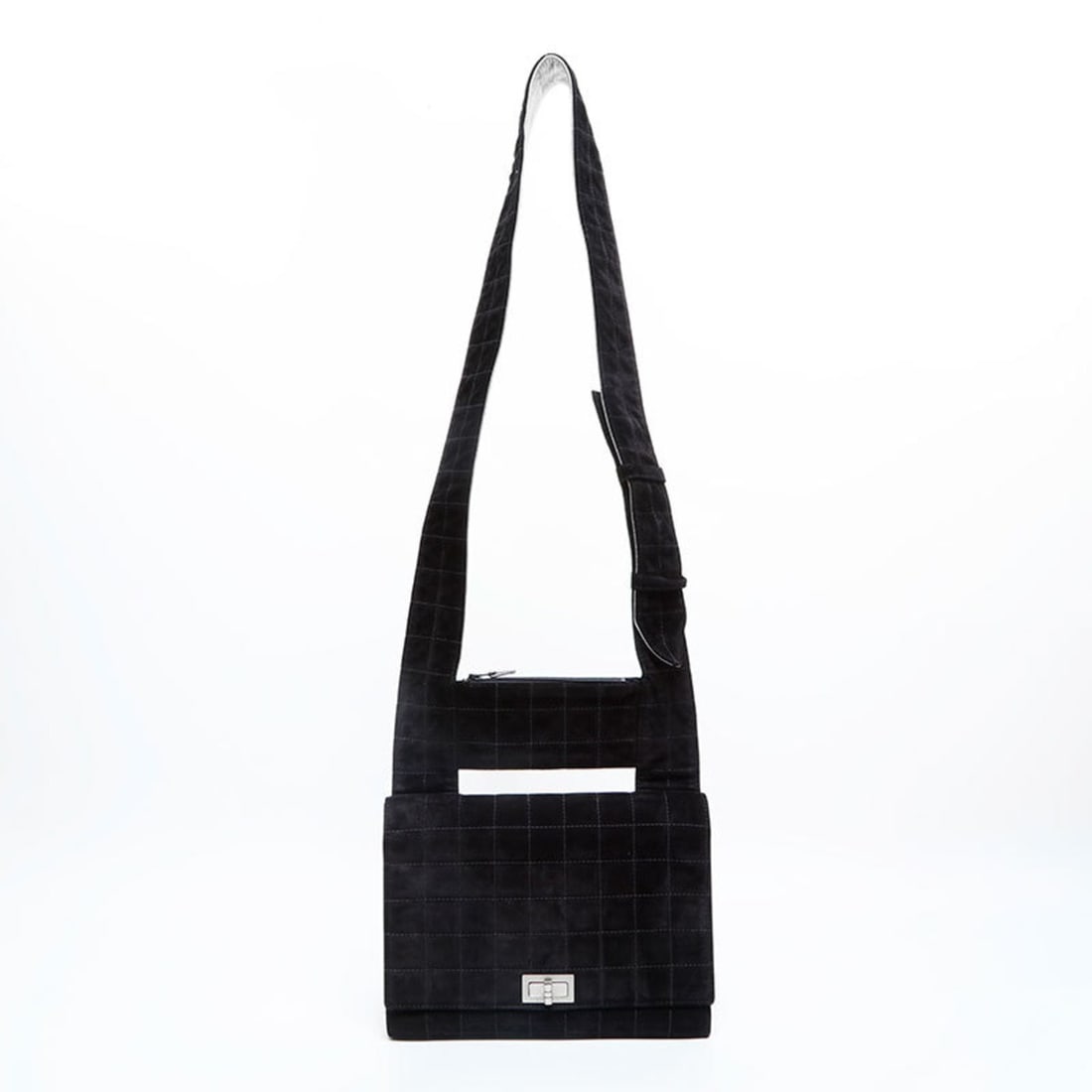 CHANEL Suede 2.55 Chocolate Bar Shoulder Bag, Black, WS23015: --- Catalog ---Category: SizeSize (HxWxD): 27cm x 24cm x 2cm / 10.62'' x 9.44'' x 0.78''Strap Length: 89.5cm - 106cm / 35.23'' - 41.73''Category: DesignType: Shoulder bagColor: BlackGender: