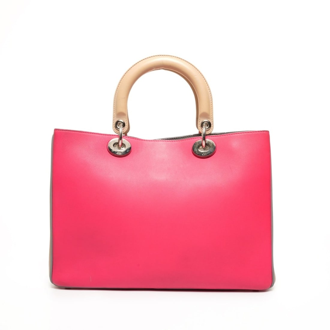 Christian Dior Diorissimo Leather 2-Way Handbag, Pink, WS26120: --- Catalog ---Category: SizeSize (HxWxD): 22cm x 31.5cm x 11cm / 8.66'' x 12.4'' x 4.33''Category: DesignType: HandbagColor: PinkGender: WomenCategory: GeneralBrand: Christian DiorCountry of Origin: