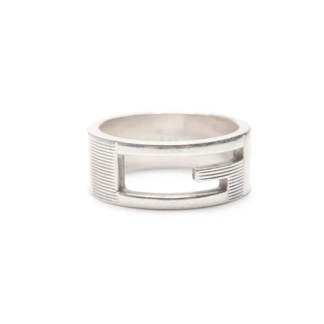 Gucci #13 Logo Ring in Silver: --- Catalog ---Category: SizeJP Size: 11US Size: 6Category: DesignType: Band ringColor: SilverGender: WomenCategory: GeneralBrand: GucciCountry of Origin: Italy--- Item List ---Section: ConditionRanki