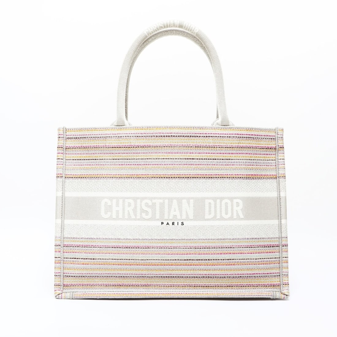 Christian Dior Book Tote Canvas Bag in Beige: --- Catalog ---Category: SizeSize (HxWxD): 27.5cm x 36.5cm x 17cm / 10.82'' x 14.37'' x 6.69''Category: DesignType: Tote bagColor: BeigeGender: WomenCategory: GeneralBrand: Christian DiorCountry of Or