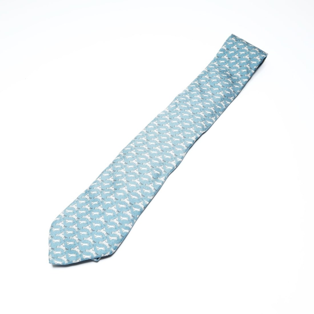 Hermes Horse and Rabbit Print Silk Tie in Blue: --- Catalog ---Category: SizeTotal Length: 162cm / 63.77''Category: DesignType: CravatColor: BlueGender: MenCategory: GeneralBrand: HermesCountry of Origin: France--- Item List ---Section: