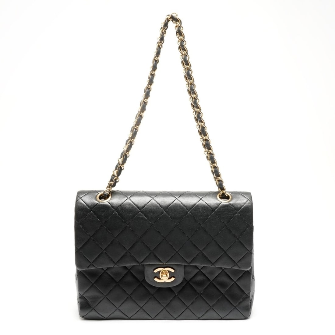 CHANEL No. 1 1989-1991 Lambskin Double Flap Matelasse 25cm Shoulder Bag in Black: --- Catalog ---Category: SizeSize (HxWxD): 19cm x 25cm x 7cm / 7.48'' x 9.84'' x 2.75''Strap Length: 53cm - 90cm / 20.86'' - 35.43''Category: DesignType: Shoulder bagColor: BlackGender: WomenMaterial:
