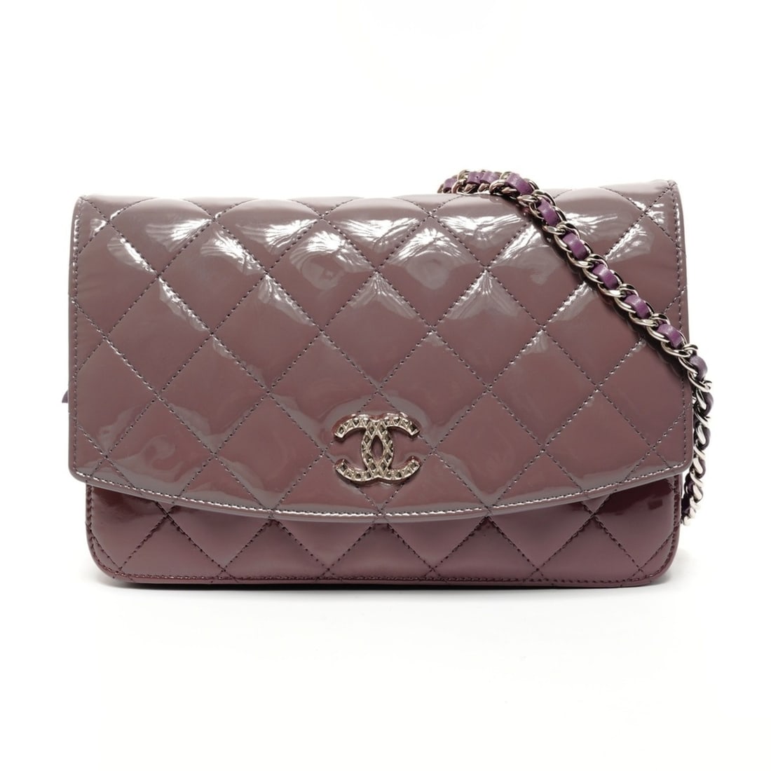 CHANEL 15th Series 2011 Patent Leather Chain Wallet Matelasse Coco Mark Shoulder Bag Purple: --- Catalog ---Category: SizeSize (HxWxD): 13cm x 19cm x 3.5cm / 5.11'' x 7.48'' x 1.37''Strap Length: 130cm / 51.18''Category: DesignType: Shoulder bagColor: PurpleGender: WomenMaterial: Patent leath