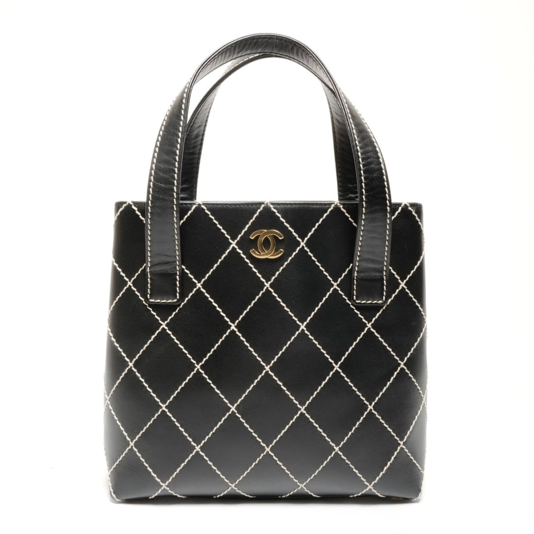 CHANEL Wild Stitch Handbag Black WS27162: --- Catalog ---Category: SizeHandle Drop: 14.00cm / 5.51''Size (HxWxD): 23cm x 26cm x 8cm / 9.05'' x 10.23'' x 3.14''Category: DesignType: HandbagColor: BlackGender: WomenCategory: GeneralLine: Wild S