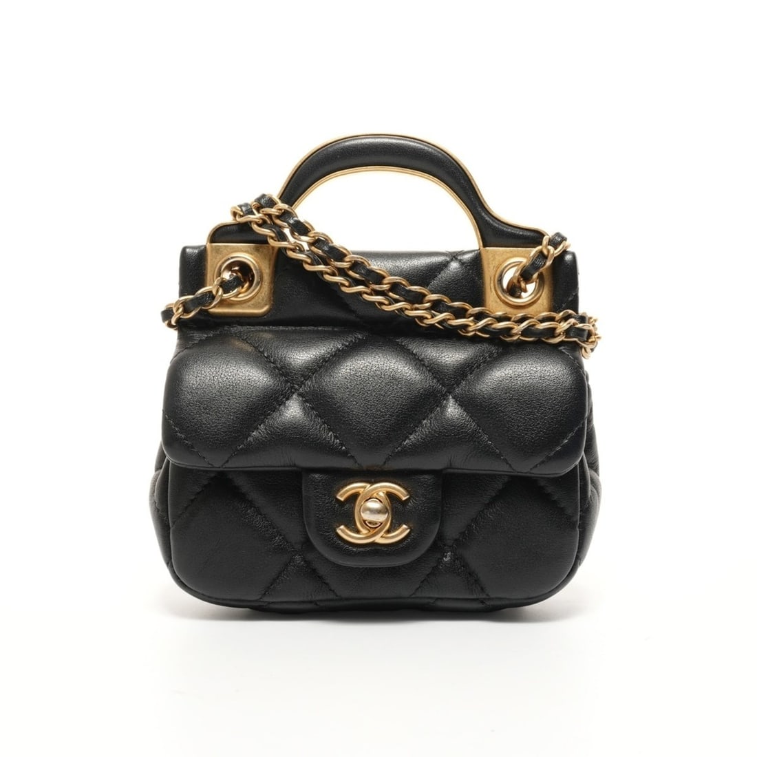 CHANEL 31 Series 2021-2022 Matelasse Chain Clutch Mini Wallet Business Card Holder/Card Case 2-Way: --- Catalog ---Category: SizeSize (HxWxD): 9.5cm x 11cm x 3cm / 3.74'' x 4.33'' x 1.18''Strap / Chain Length: 1.14m / 45.27''Category: DesignType: Chain/Shoulder walletColor: Black, ClearGender: Women