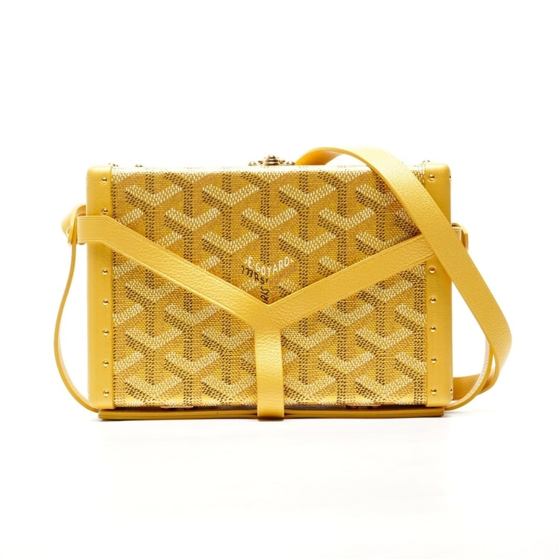 Goyard Minitiere Trunk Shoulder Bag, Yellow: --- Catalog ---Category: SizeSize (HxWxD): 10.5cm x 16.5cm x 5cm / 4.13'' x 6.49'' x 1.96''Strap Length: 108cm / 42.51''Category: DesignType: Shoulder bagColor: YellowGender: WomenCategory: GeneralBra