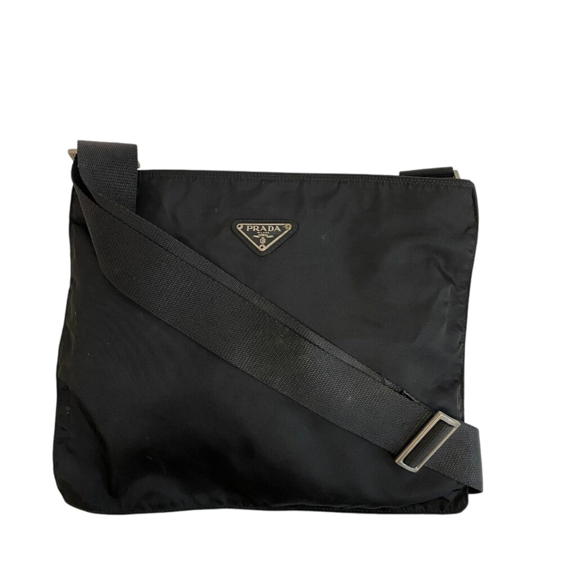 PRADA Prada Sacoche Triangle Plate Shoulder Bag Black: --- Catalog ---Category: SizeSize (HxWxD): 25.5cm x 30cm / 10.03'' x 11.81''Strap Length: 100cm / 39.36''Category: DesignType: Shoulder bagColor: BlackGender: WomenMaterial: Nylon Category: GeneralBra