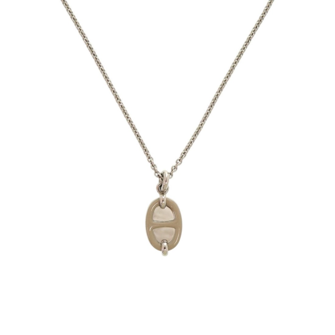 Excellent condition Hermès Mini Maillon PM pendant H100053FP55 metal marron glacé necklace: --- Catalog ---Category: SizePendant Size: 20mm x 12mm / 0.78'' x 0.47''Neck Circumference: 42 cm - 48 cm / 16.53'' - 18.89''Category: DesignColor: SilverGender: WomenMaterial: MetalNecklace Type: Nec