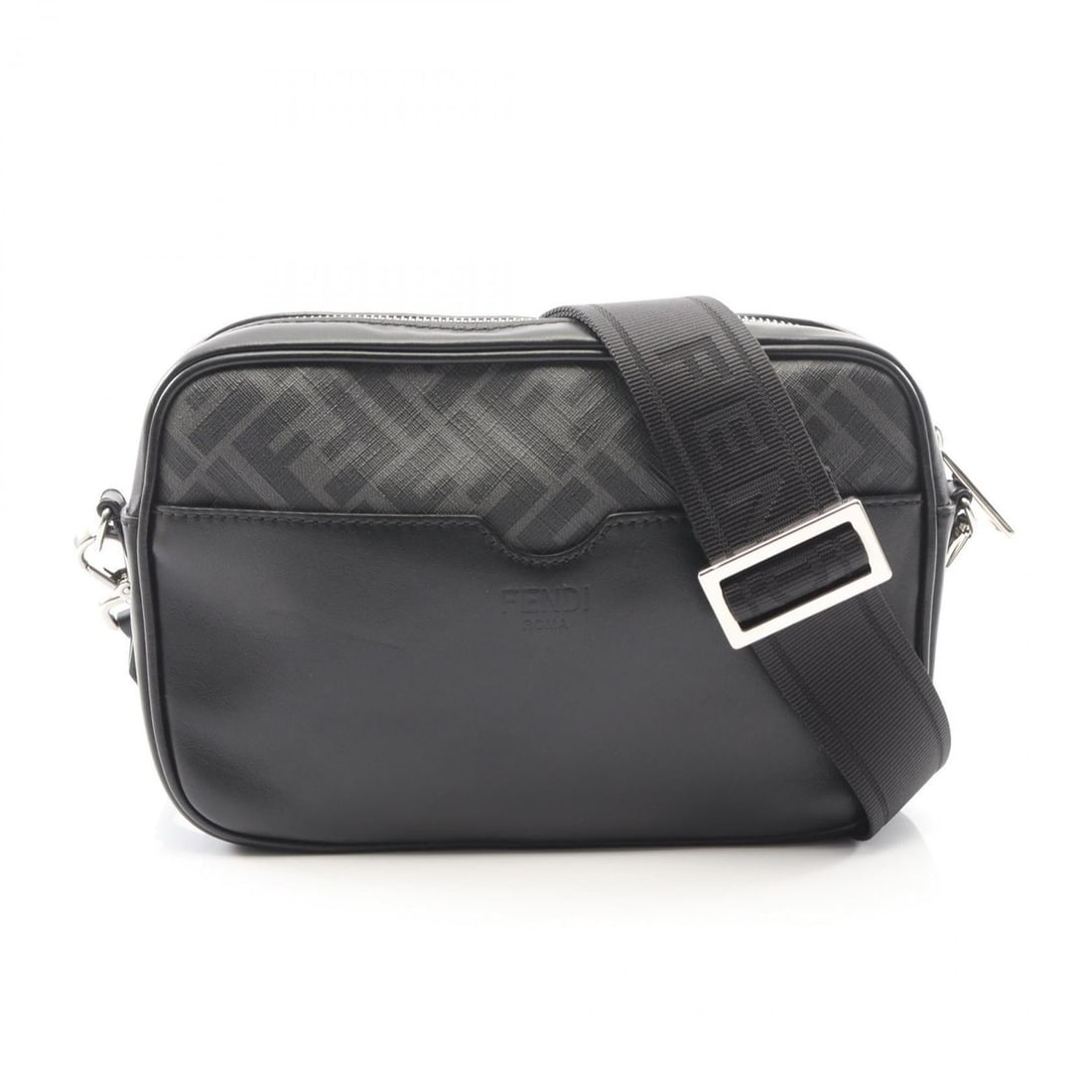 Fendi Diagonal Camera Case Zucca Shoulder Bag Handbag Coated Canvas Leather Men's Gray/Black 7M0286: --- Catalog ---Category: SizeSize (HxWxD): 15cm x 22.5cm x 4.5cm / 5.9'' x 8.85'' x 1.77''Category: DesignType: Handbag, Shoulder bagColor: Black, GrayGender: Men,WomenMaterial: Coated canvas , Leathe