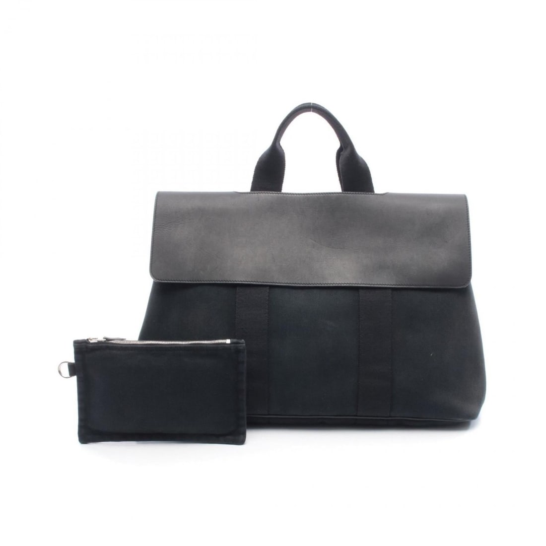 Hermes Valparaiso MM Handbag, Leather, Toile Chevron, Black.: --- Catalog ---Category: SizeSize (HxWxD): 28cm x 41cm x 17.5cm / 11.02'' x 16.14'' x 6.88''Category: DesignType: Handbag, PouchColor: BlackGender: WomenMaterial: Toile chevron , Leather Hardware Colo