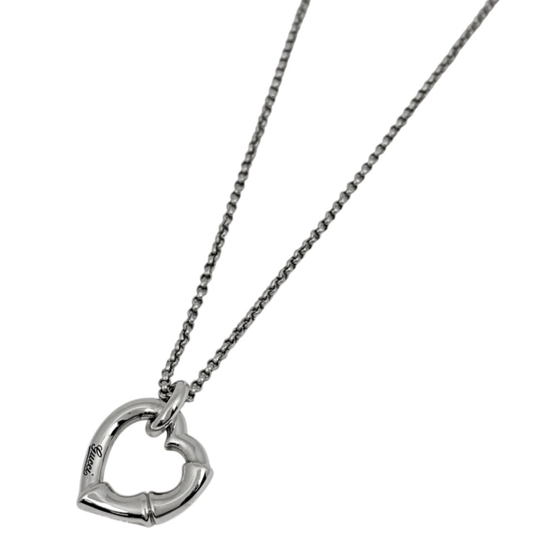 Gucci Open Heart Necklace in 925 Sterling Silver for Women: --- Catalog ---Category: SizePendant Size: 20mm x 25mm / 0.78'' x 0.98''Neck Circumference: 50 cm / 19.68''Category: DesignColor: SilverGender: WomenMaterial: Silver 925Necklace Type: NecklaceCategory