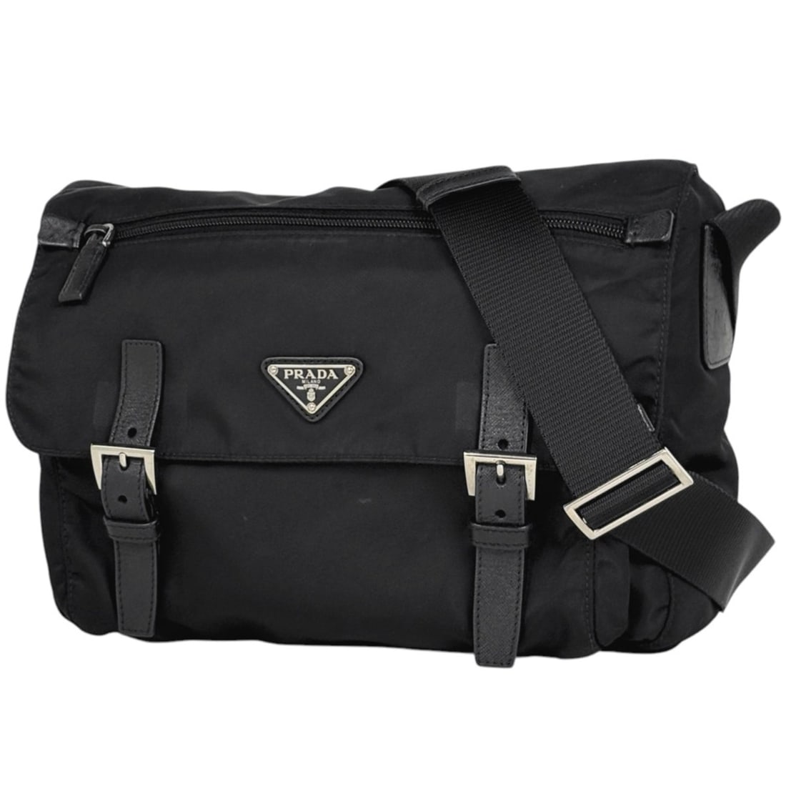 Prada Logo Plate Shoulder Bag in Nero Nylon (Black) 1BD671 for Women: --- Catalog ---Category: SizeSize (HxWxD): 24cm x 29cm x 11.5cm / 9.44'' x 11.41'' x 4.52''Category: DesignType: Shoulder bagColor: BlackGender: WomenMaterial: Nylon , Leather Category: GeneralBrand: