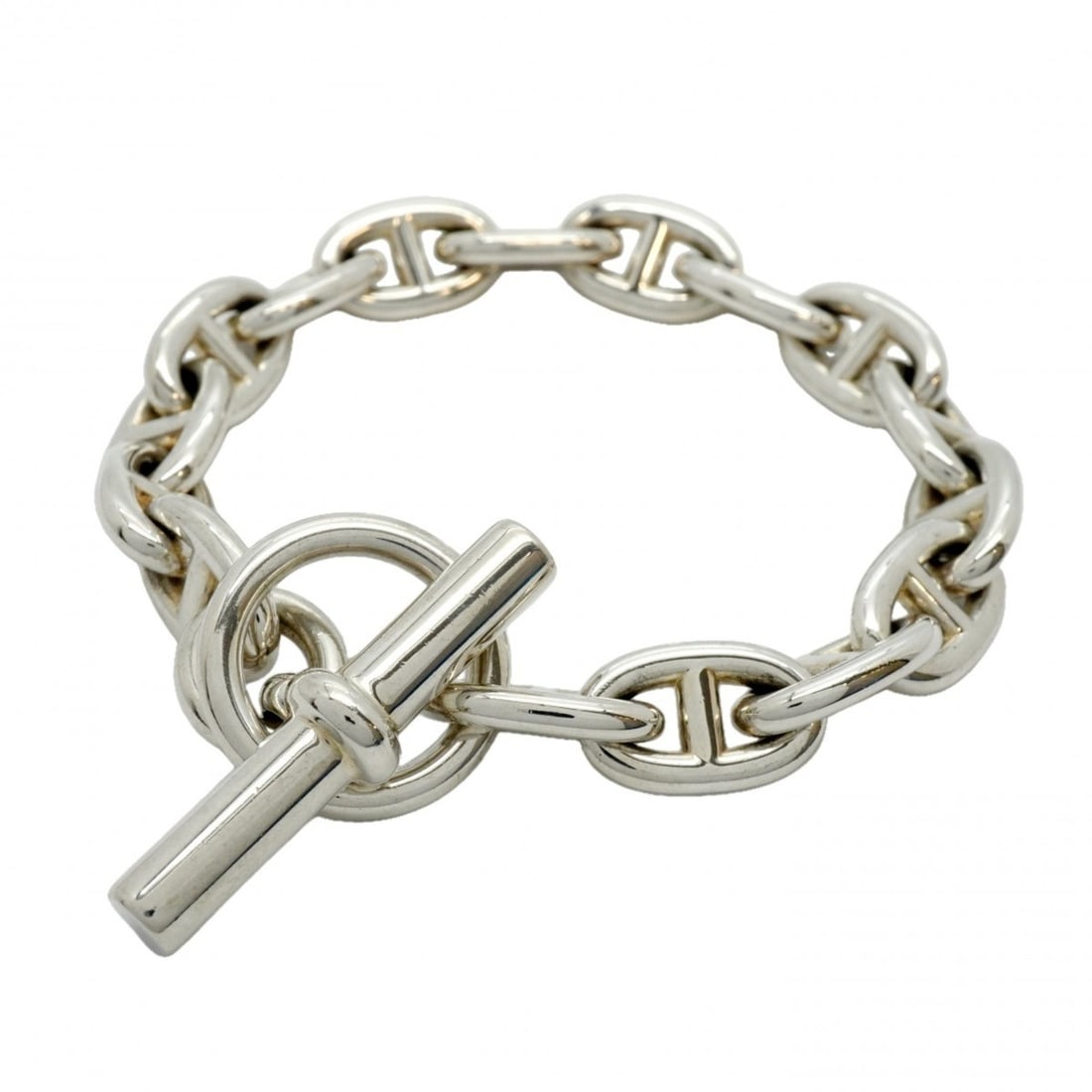 Hermes Chaine d'Ancre Bracelet, MM, 16 Links, Silver 925, Women's: --- Catalog ---Category: SizeLength: 17cm / 6.69''Category: DesignType: Charm braceletGender: WomenMaterial: Silver 925Category: GeneralBrand: Hermes--- Item List ---Section: ConditionRanking: Rank AB
