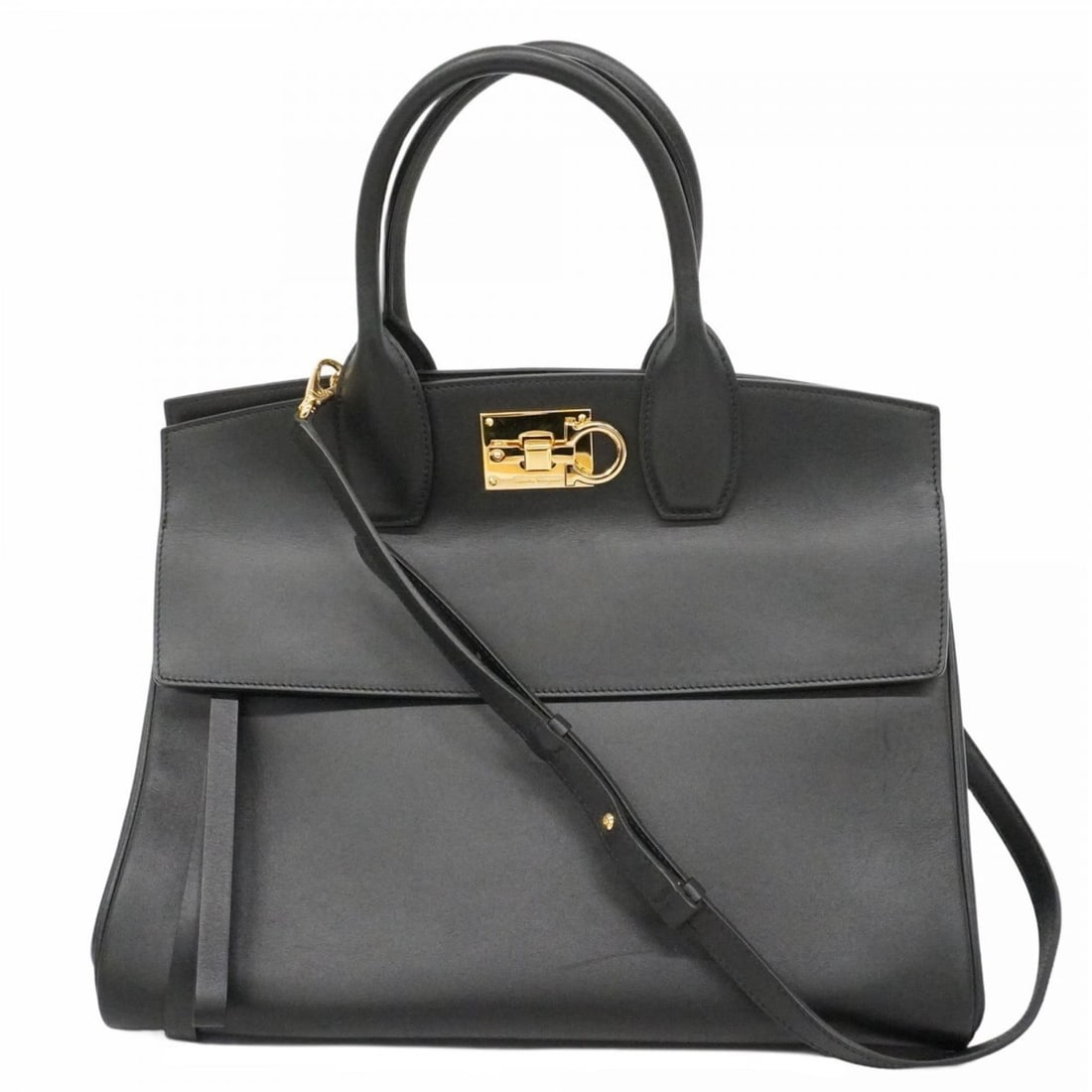 Salvatore Ferragamo Gancini Studio Bag, Black Leather, 2-Way Bag for Women: --- Catalog ---Category: SizeSize (HxWxD): 29cm x 35cm x 17cm / 11.41'' x 13.77'' x 6.69''Category: DesignType: HandbagColor: BlackGender: WomenMaterial: Leather Hardware Color: GoldCategory: GeneralB