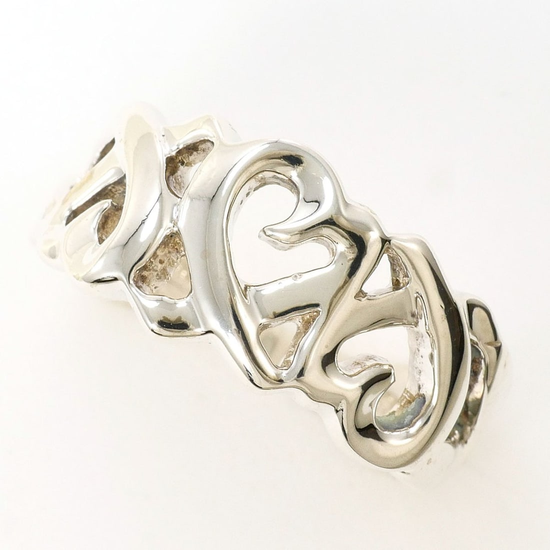 Tiffany & Co. Triple Loving Heart Sterling Silver 925 Ring, Total Weight: Approximately 4.7g, Like: --- Catalog ---Category: SizeJP Size: 10US Size: 5.5Category: DesignType: Band ringGender: WomenMaterial: Silver 925Category: GeneralBrand: Tiffany--- Item List ---Section: ConditionRanking: Rank SA U