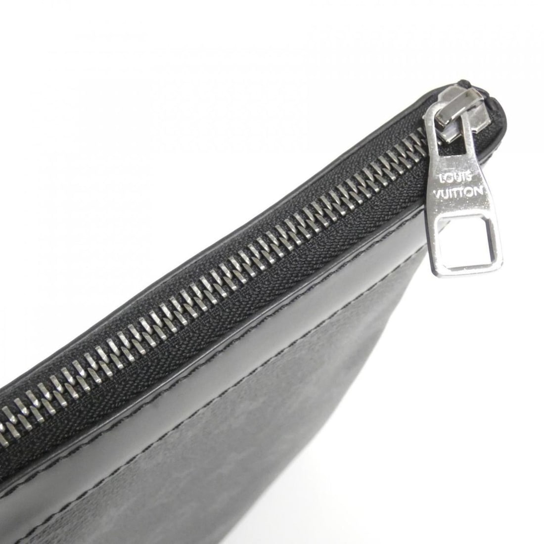 Louis Vuitton Monogram Eclipse Pochette Discovery M62291 Handbag - 5