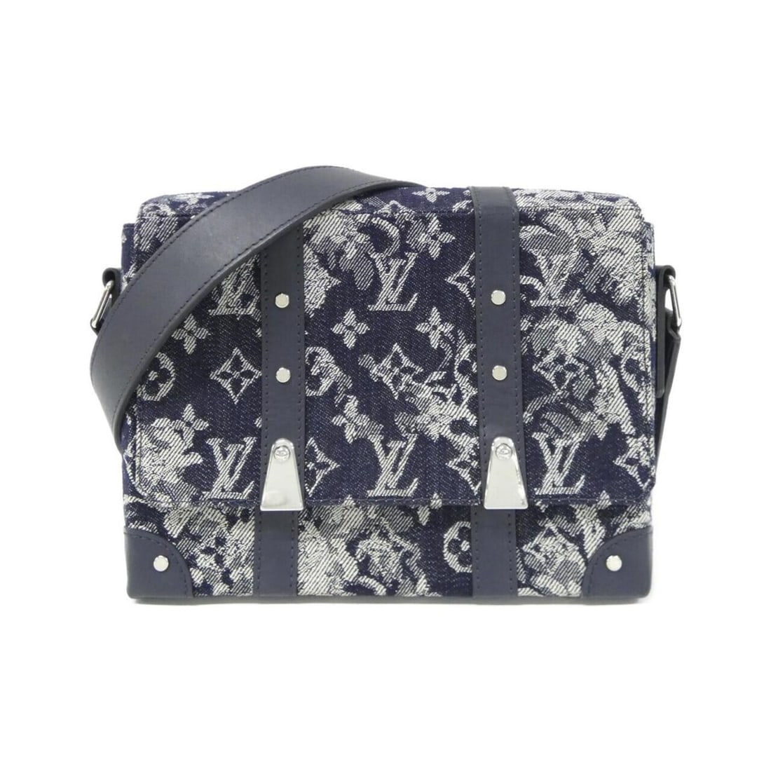 Louis Vuitton Monogram Tapestry Trunk Messenger M57282 Shoulder Bag: --- Catalog ---Category: SizeSize (HxWxD): 18cm x 24cm x 5cm / 7.08'' x 9.44'' x 1.96''Category: DesignType: Shoulder bagColor: Blue, MonogramGender: MenMaterial: Monogram , Canvas Category: