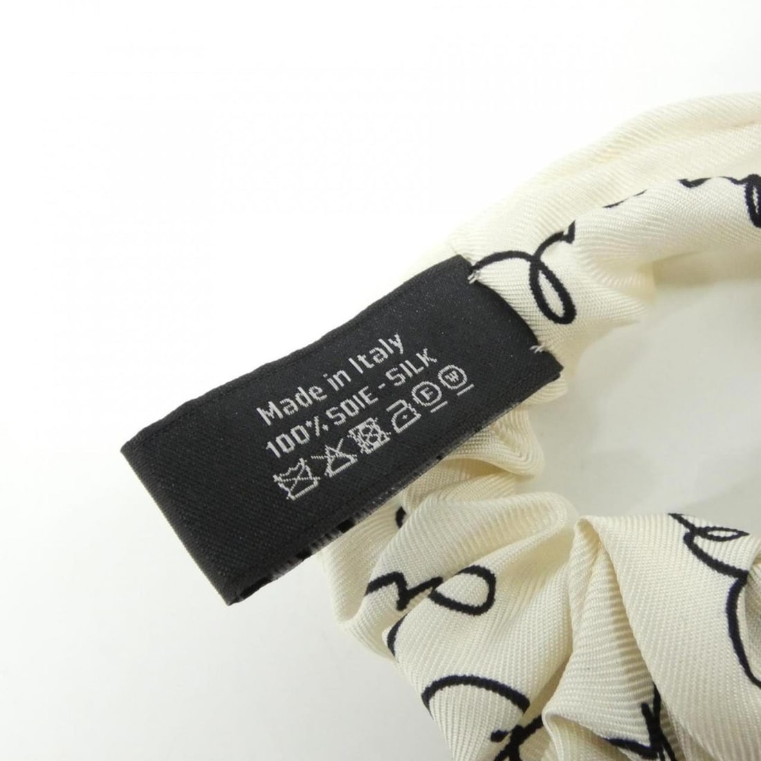 Chanel AA8028 Scrunchie - 4