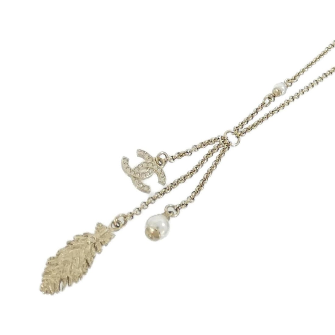 Chanel ABF691 Necklace: --- Catalog ---Category: SizePendant Size: 63mm x 12mm / 2.48'' x 0.47''Neck Circumference: 40 cm - 47 cm / 15.74'' - 18.5''Category: DesignColor: Gold, WhiteGender: WomenNecklace Type: