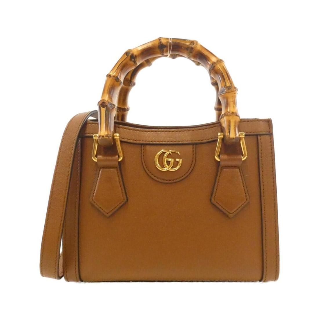 Gucci Diana 655661 17QDT Handbag: --- Catalog ---Category: SizeWeight: 500g / 1.1lb.Size (HxWxD): 16cm x 20cm x 10cm / 6.29'' x 7.87'' x 3.93''Strap Length: 96cm - 111cm / 37.79'' - 43.7''Handle Length: 23cm / 9.05''Category: DesignTy