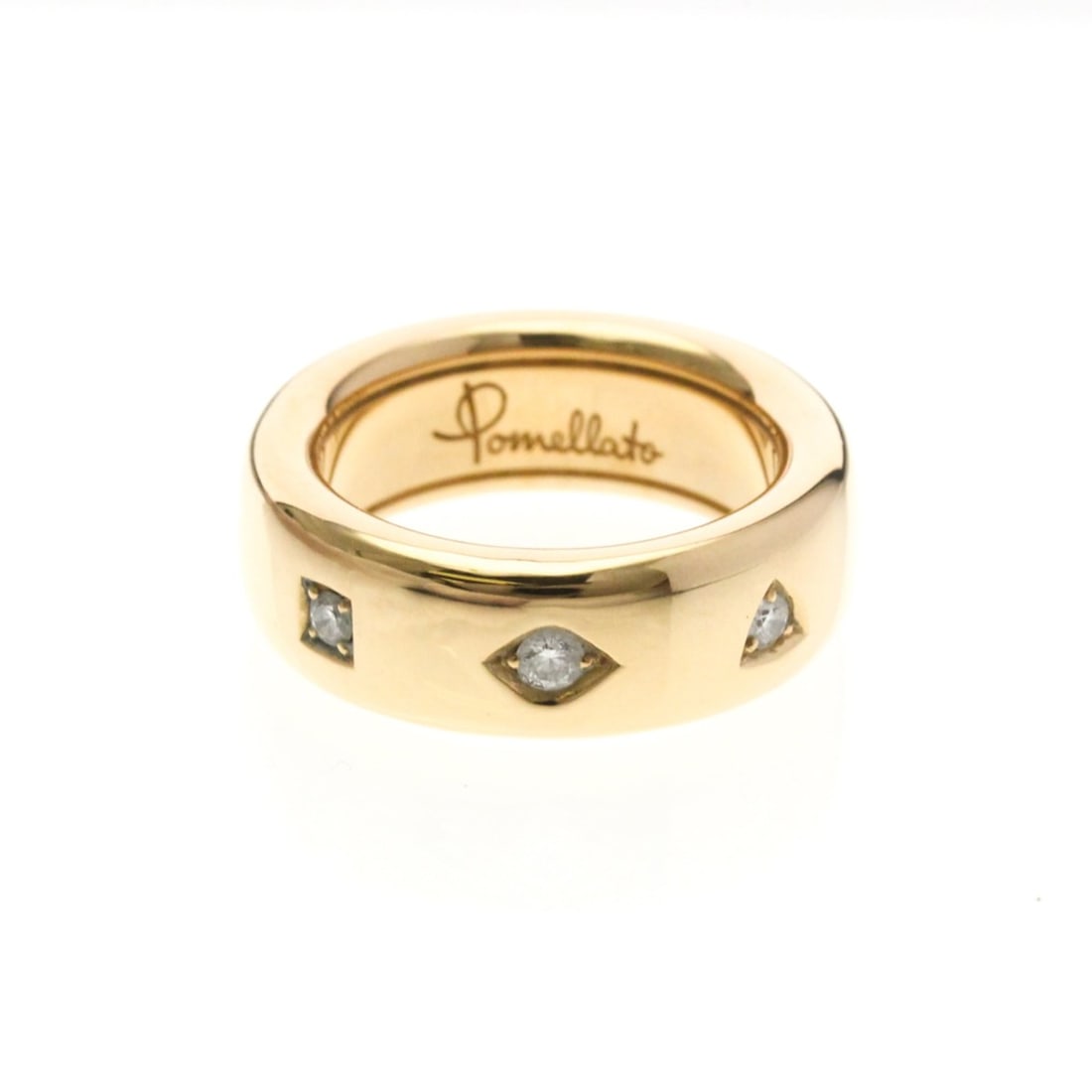 Pomellato Iconica Slim Ring 3P Diamond Pink Gold (18K) Fashion Diamond Band Ring Pink Gold: --- Catalog ---Category: SizeWidth: 7.5mm / 0.3''Weight: 8g / 0.28oz.JP Size: 12US Size: 6Brand Size: 52Category: DesignType: Band ringColor: Pink goldMetal: GoldStone: DiamondStyle: FashionGender: Me