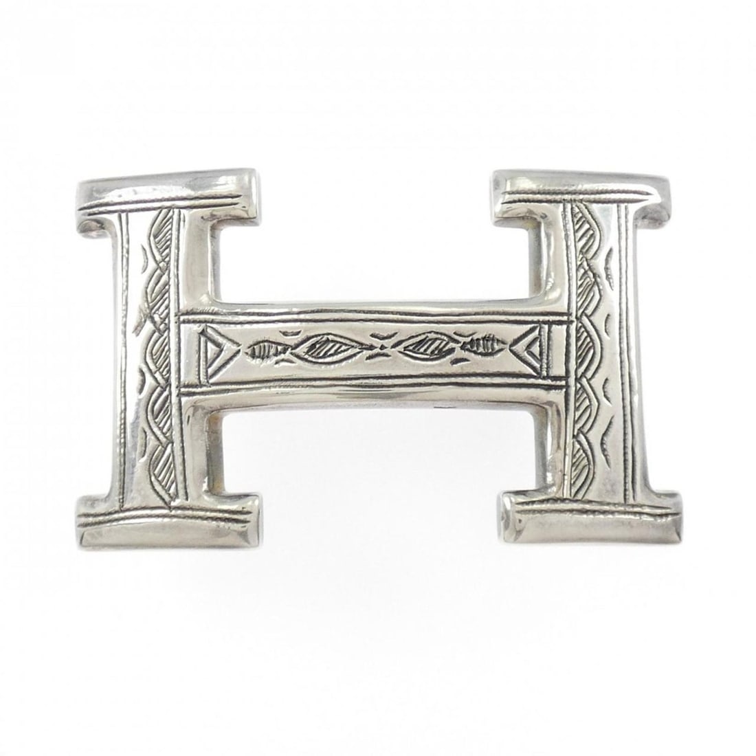 Hermes Hermès Touareg buckle: --- Catalog ---Category: SizeWeight: 44.7g / 1.57oz.Buckle Size: 3.32cm x 5.29cm / 1.3'' x 2.08''Category: DesignType: Standard beltGender: WomenCategory: GeneralLine: TouaregBrand: Hermes--- Item