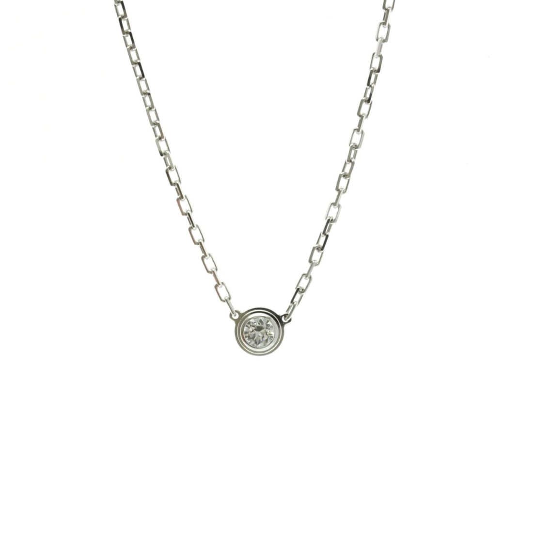 Cartier D'Amour Necklace SM White Gold (18K) Diamond Men,Women Fashion Pendant Necklace (Silver): --- Catalog ---Category: SizeWeight: 2.8g / 0.09oz.Pendant Size: 4.5mm x 4.5mm / 0.17'' x 0.17''Neck Circumference: 37.5 cm - 40.5 cm / 14.76'' - 15.94''Category: DesignColor: SilverMetal: White