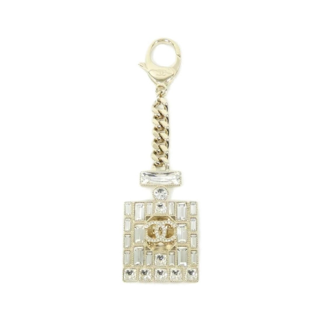 Chanel ABC598 Keychain: --- Catalog ---Category: DesignType: KeyringColor: GoldGender: WomenCategory: GeneralMPN: ABC598Brand: Chanel--- Item List ---Section: ConditionRanking: Rank A Used - A few traces of usage, some