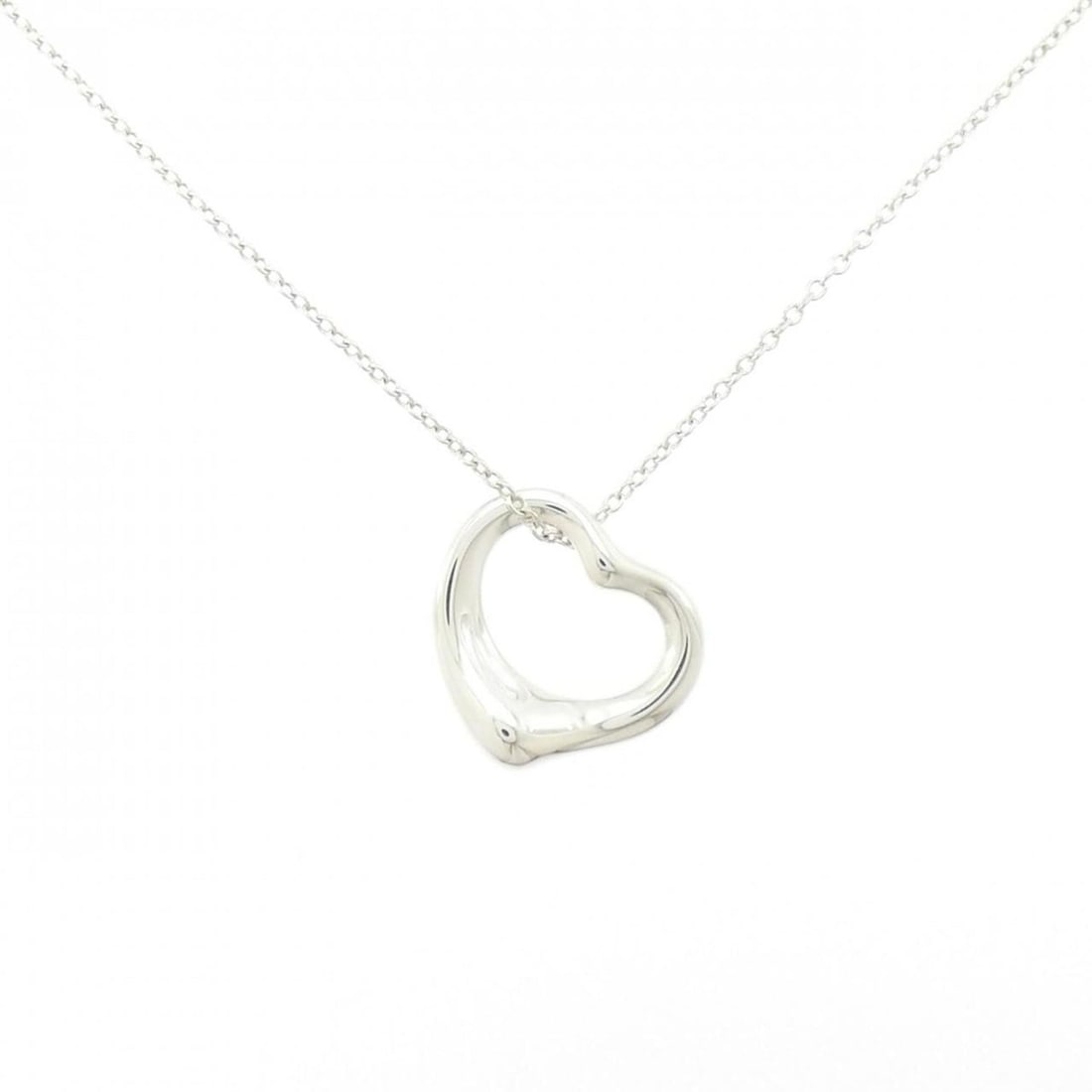 Tiffany Open Heart Necklace: --- Catalog ---Category: SizePendant Size: 15.5mm x 14.7mm / 0.61'' x 0.57''Neck Circumference: 42 cm / 16.53''Category: DesignGender: WomenMaterial: Silver 925Pendant Type: PendantNecklace Type: