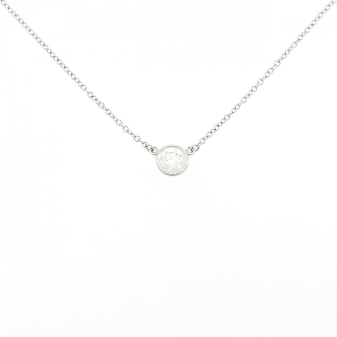 Tiffany & Co. By the Yard Necklace 0.31CT G VVS2 EXT: --- Catalog ---Category: SizePendant Size: 5.6mm / 0.22''Neck Circumference: 41 cm / 16.14''Category: DesignStone: DiamondGender: WomenMaterial: Platinum 950Necklace Type: NecklaceCategory: