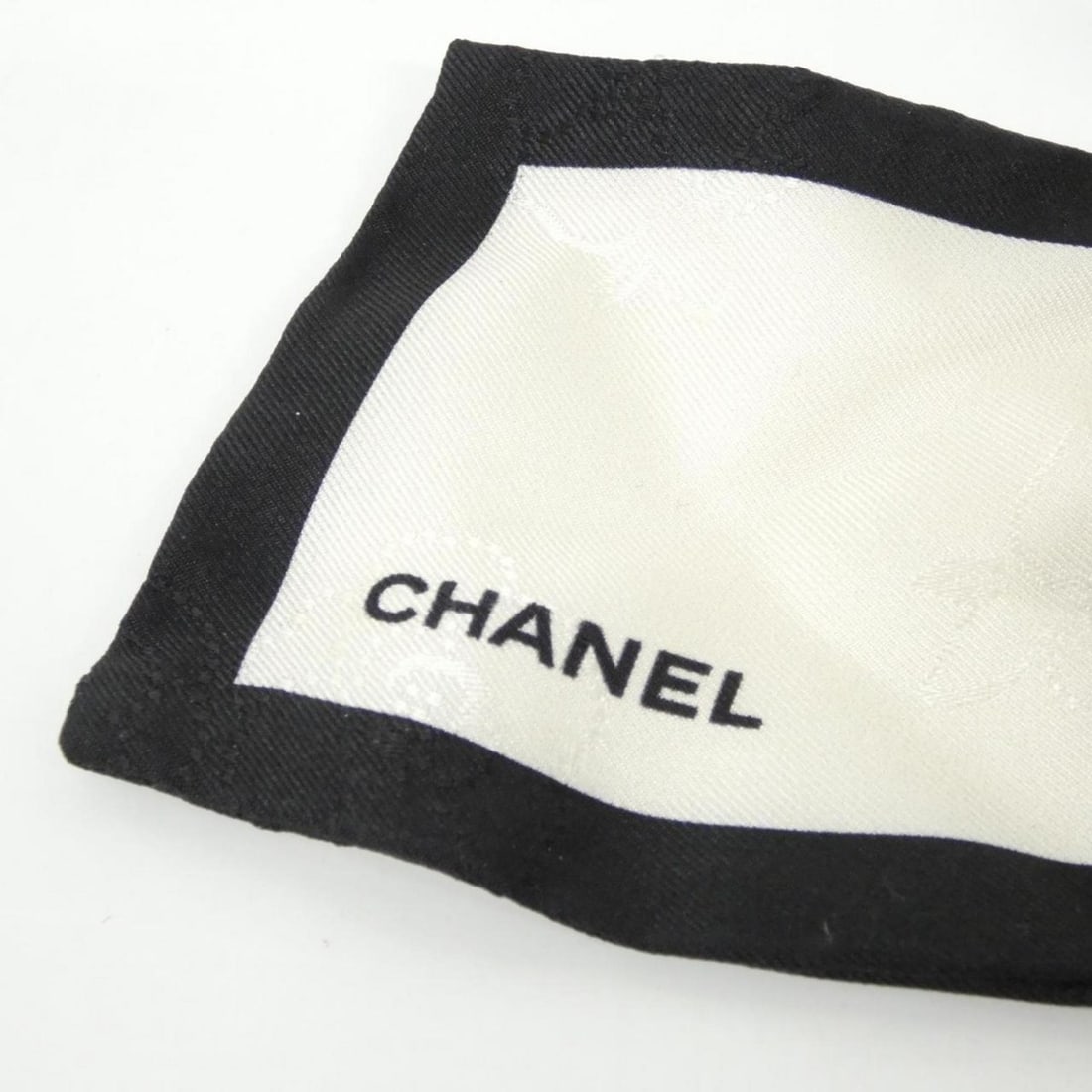 Chanel AA7530 Scrunchie - 3