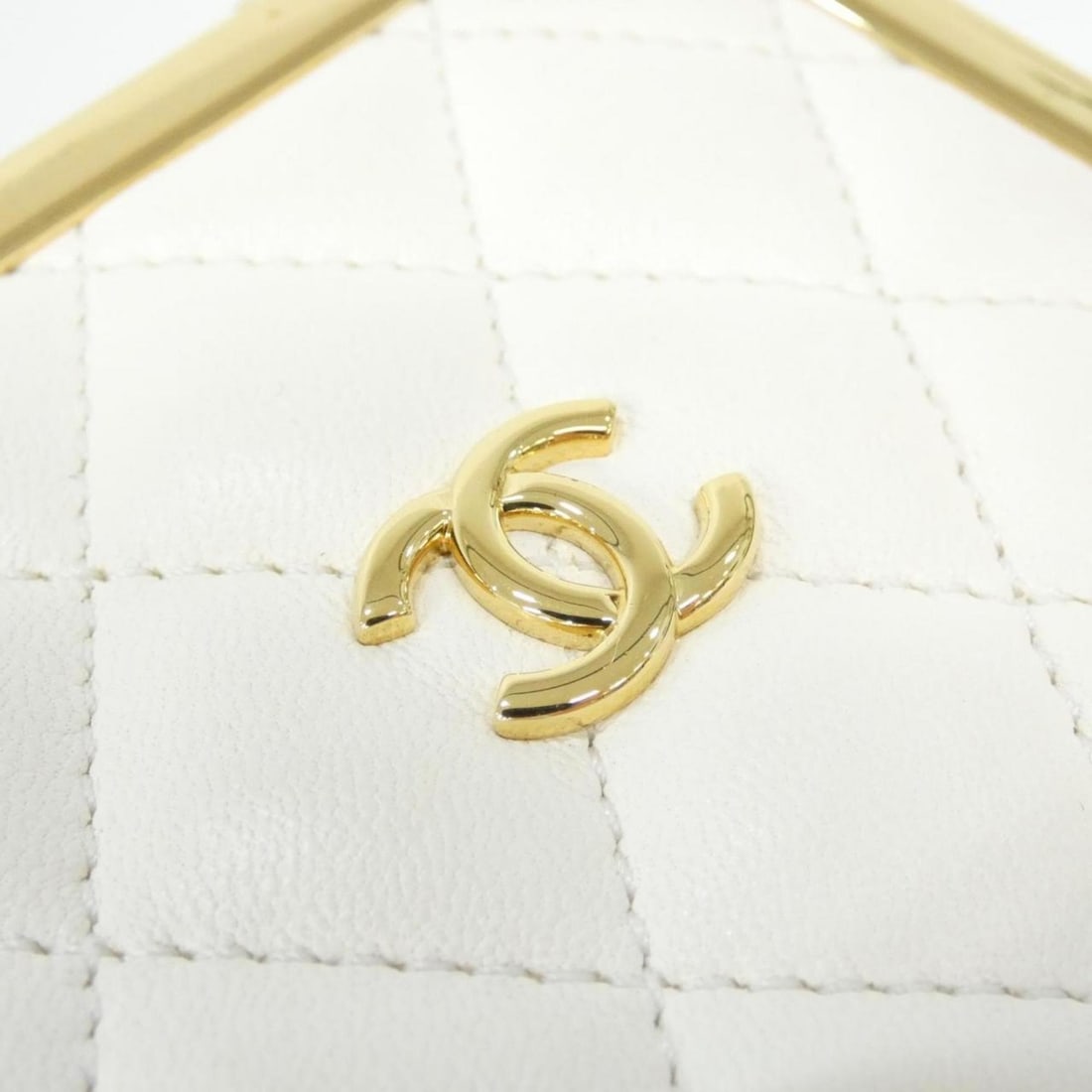 Chanel phone case - 4