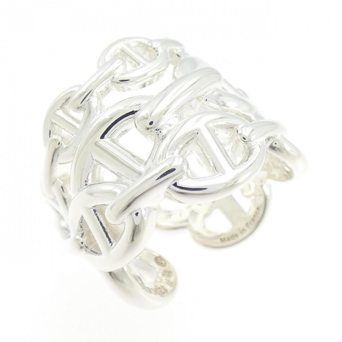 Hermes Hermès Chaine d'Ancre Enchainée Ring: --- Catalog ---Category: SizeWidth: 19.1mm / 0.75''Weight: 14.1g / 0.49oz.JP Size: 12US Size: 6.5Category: DesignType: Band ringGender: WomenMaterial: Silver 925Category: GeneralLine: Chaine d'AncreBr
