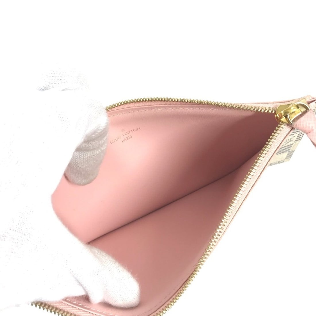 Loewe 111 25 203 Keyring - 11