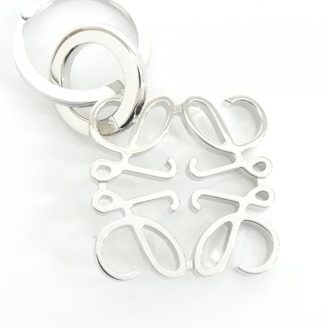 Loewe 111 25 203 Keyring - 2