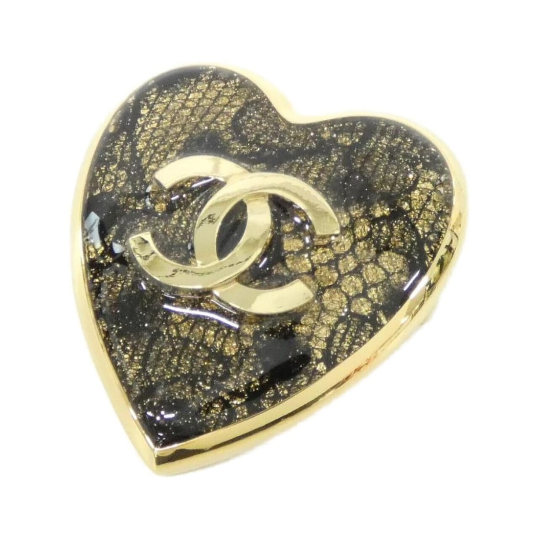 Chanel brooch: --- Catalog ---Category: SizeSize (HxWxD): 3.8cm x 3.5cm / 1.49'' x 1.37''Category: DesignType: BroochColor: Black, GoldGender: WomenCategory: GeneralBrand: Chanel--- Item List ---Section: ConditionRa