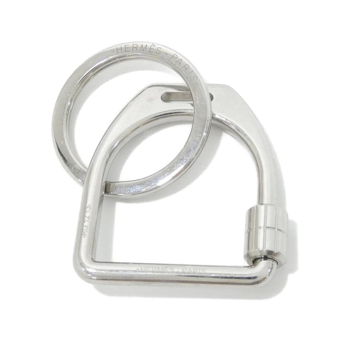 Hermes Etrier 077215FJ Keyring: --- Catalog ---Category: DesignType: KeyringColor: SilverGender: Women,MenMaterial: Stainless steelCategory: GeneralMPN: 077215FJBrand: Hermes--- Item List ---Section: ConditionRanking: Rank A Used -